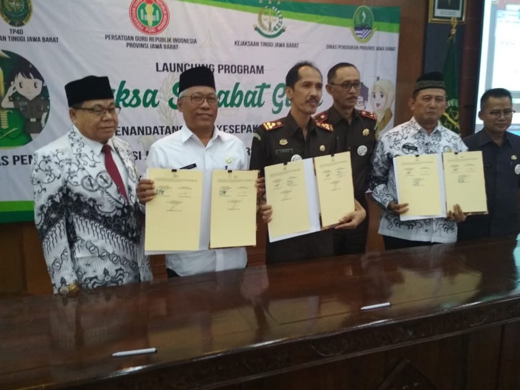 Acara launching Jaksa Sahabat Guru