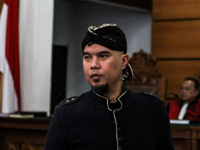 Ahmad Dhani menjalani sidang di Pengadilan Negeri Jakarta Selatan Senin (7/1/2019) (Antara)