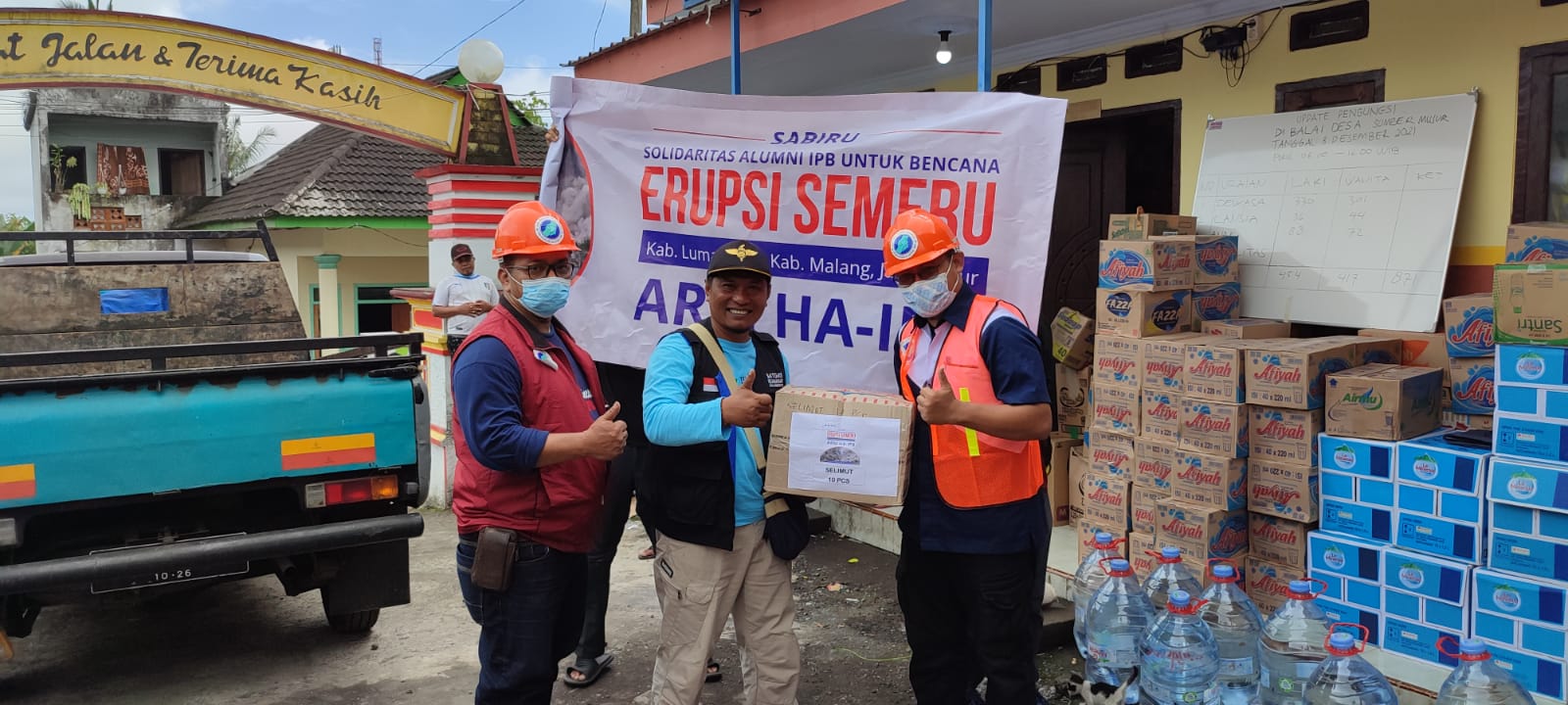 Bantuan ARH HA IPB untuk korban erupsi Semeru