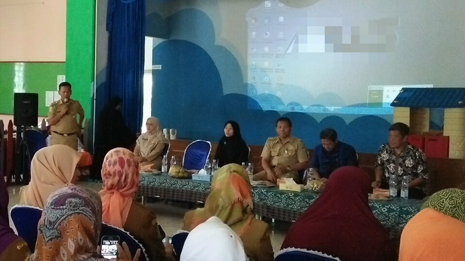 Camat Bekasi Timur Nadih Arifin 1