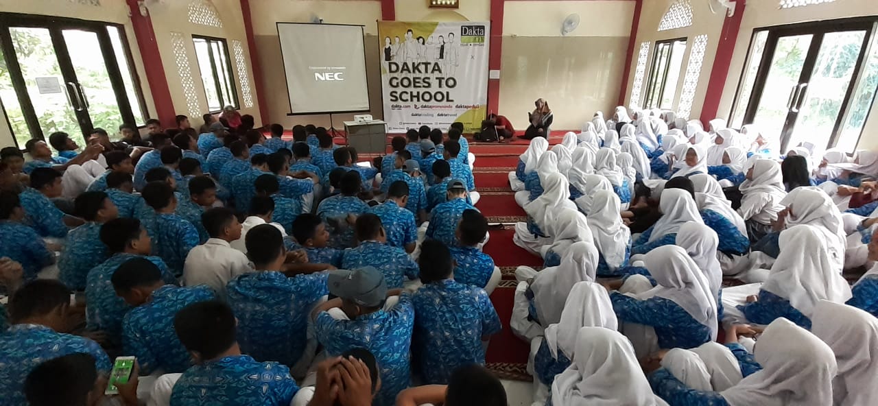 Dakta Goes To School di SMKN 4 Kota Bekasi