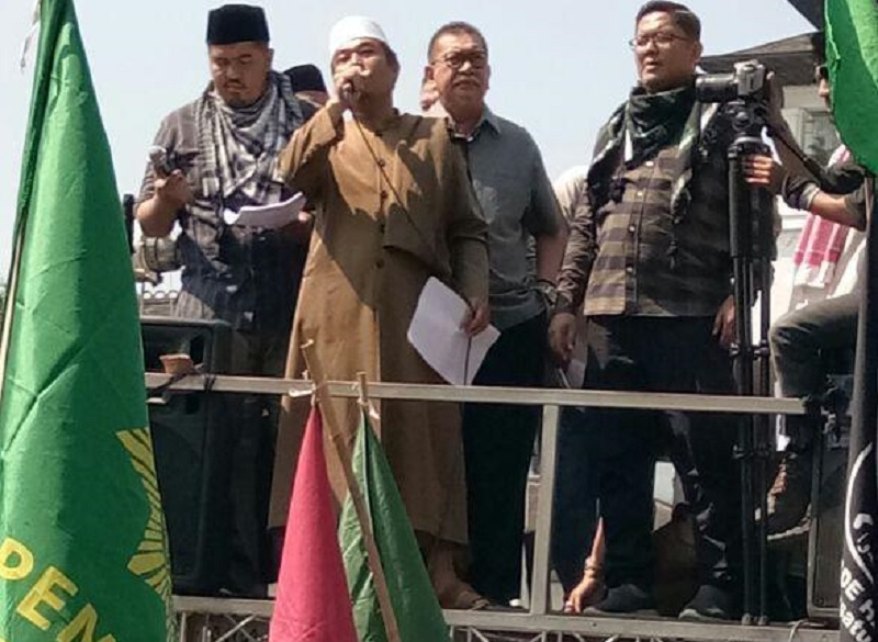 Dedi Mizwar saat mengikuti aksi bela Rohingya