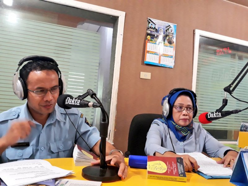 Dialog Interaktif bersama Badan Pembinaan Hukum Nasional di Radio Dakta