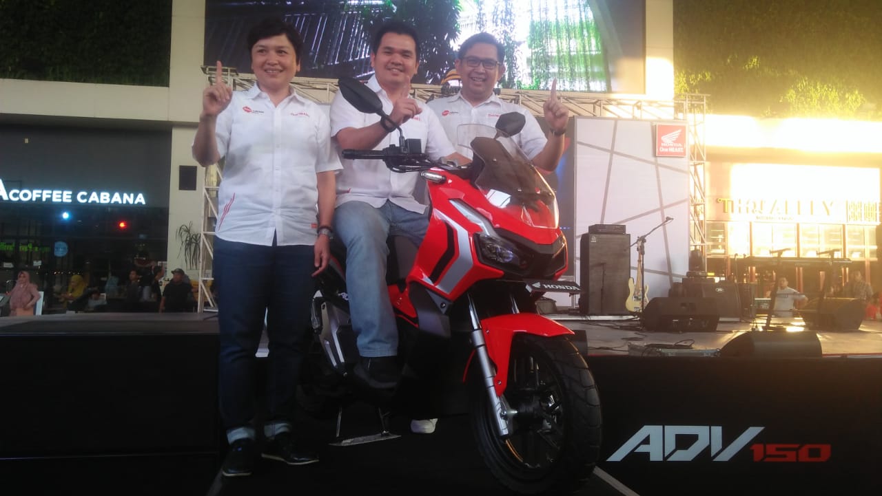 PT Daya Adi Cipta Motora resmi memperkenalkan Honda ADV 150 di Bekasi