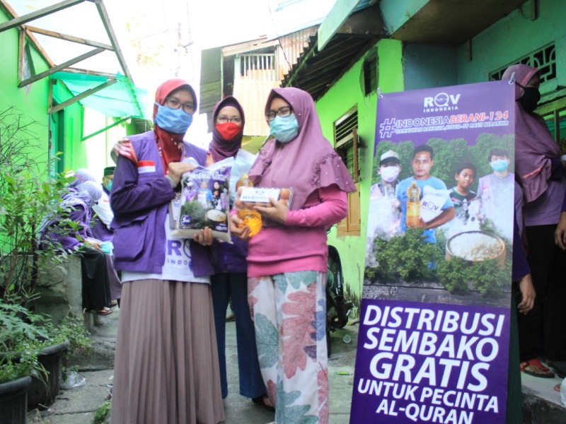 RQV Indonesia Berbagi Paket Sembako untuk Keluarga Pecinta Al Quran Terdampak Covid 19