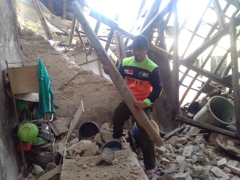 Relawan MRI Banten Bantu Korban Gempa di Pandeglang