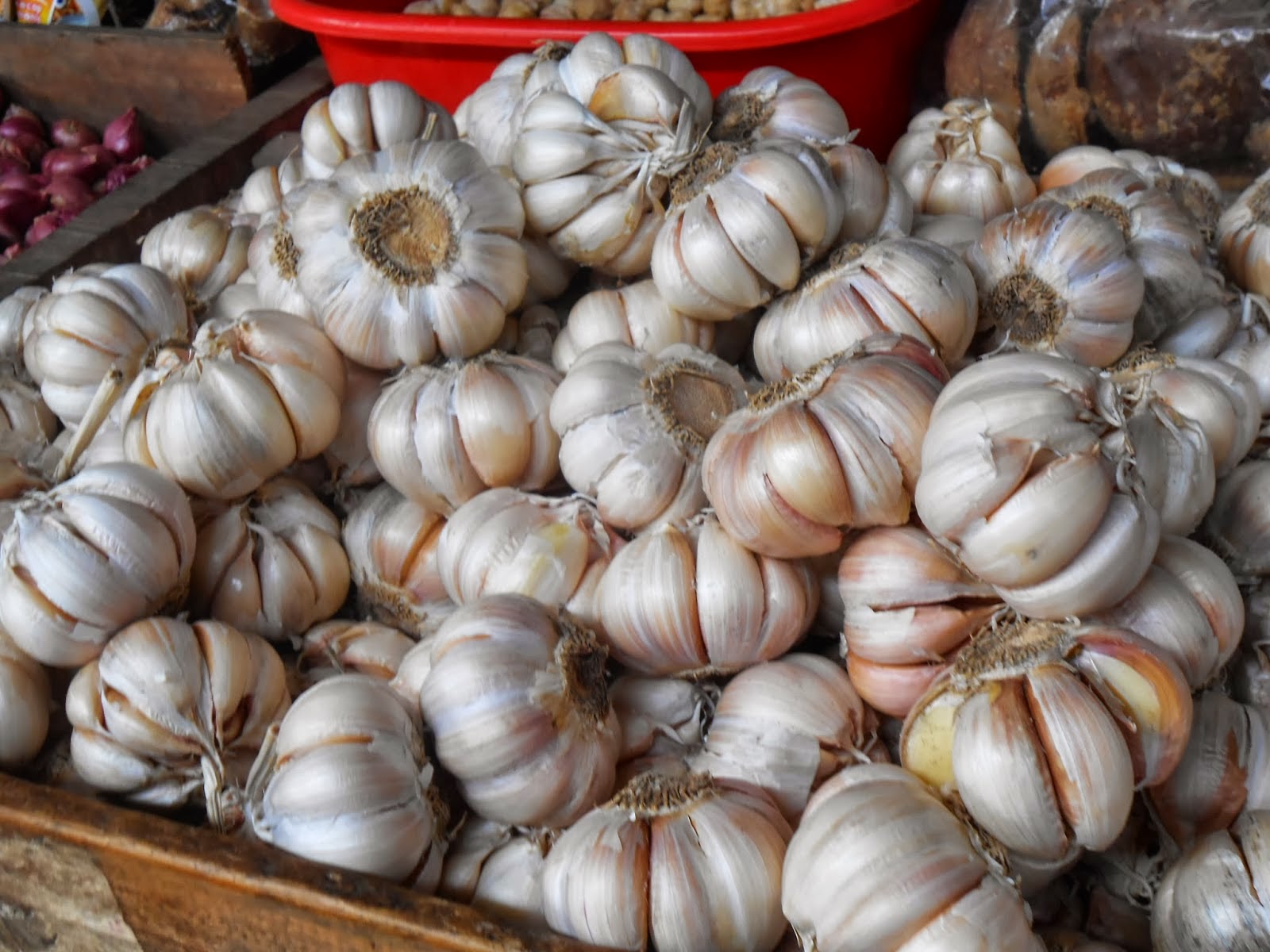 bawang putih di pasar