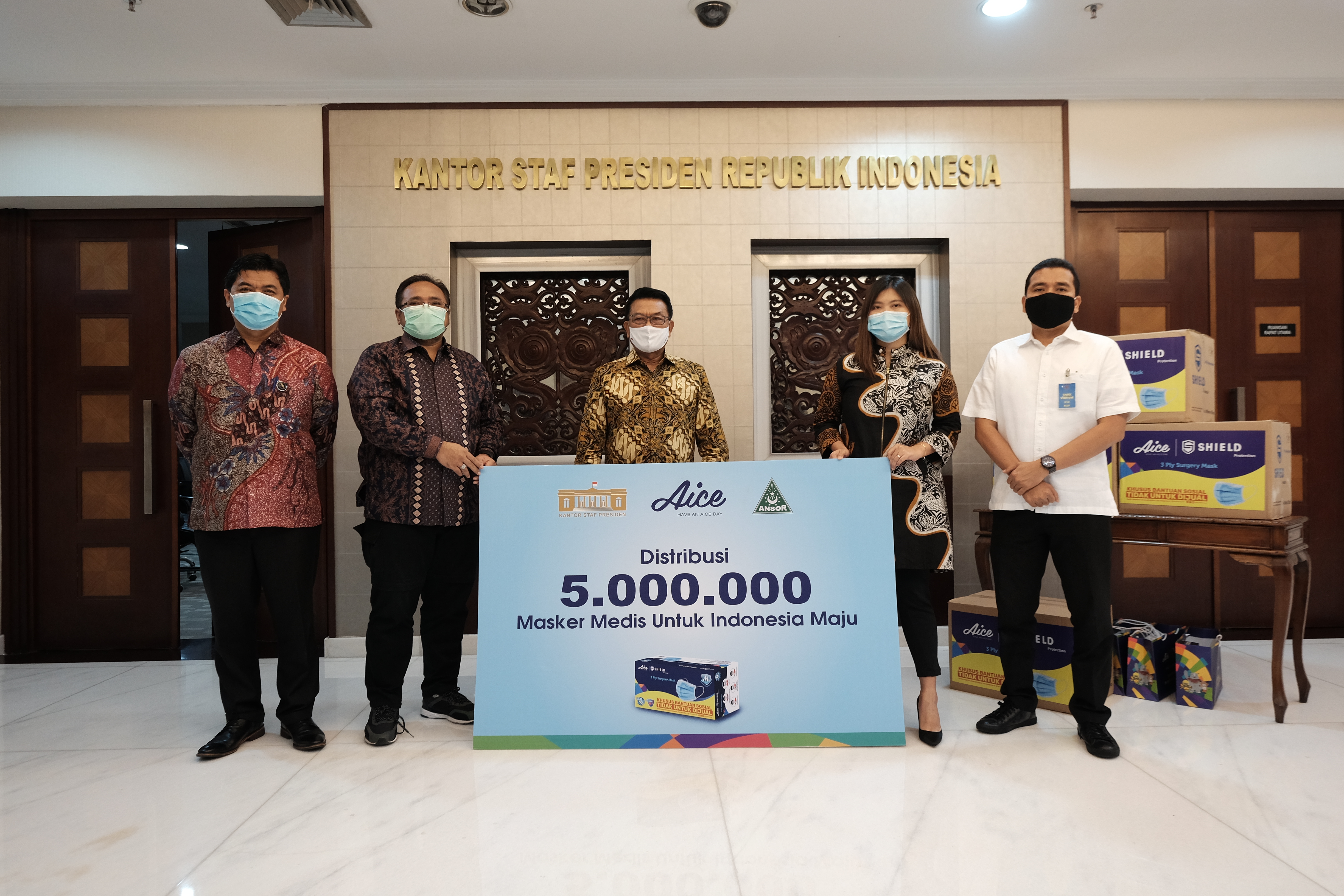 Acara peluncuran pembagian 5 juta masker yang diinisiasi GP Anshor dan Aice di KSP