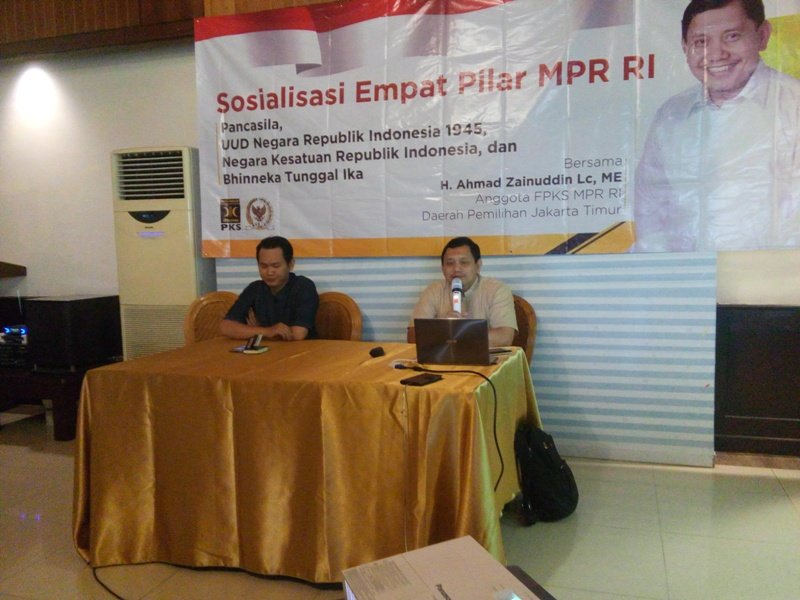 Anggota FPKS MPR RI, Ahmad Zainuddin dalam Sosialisasi Empat Pilar