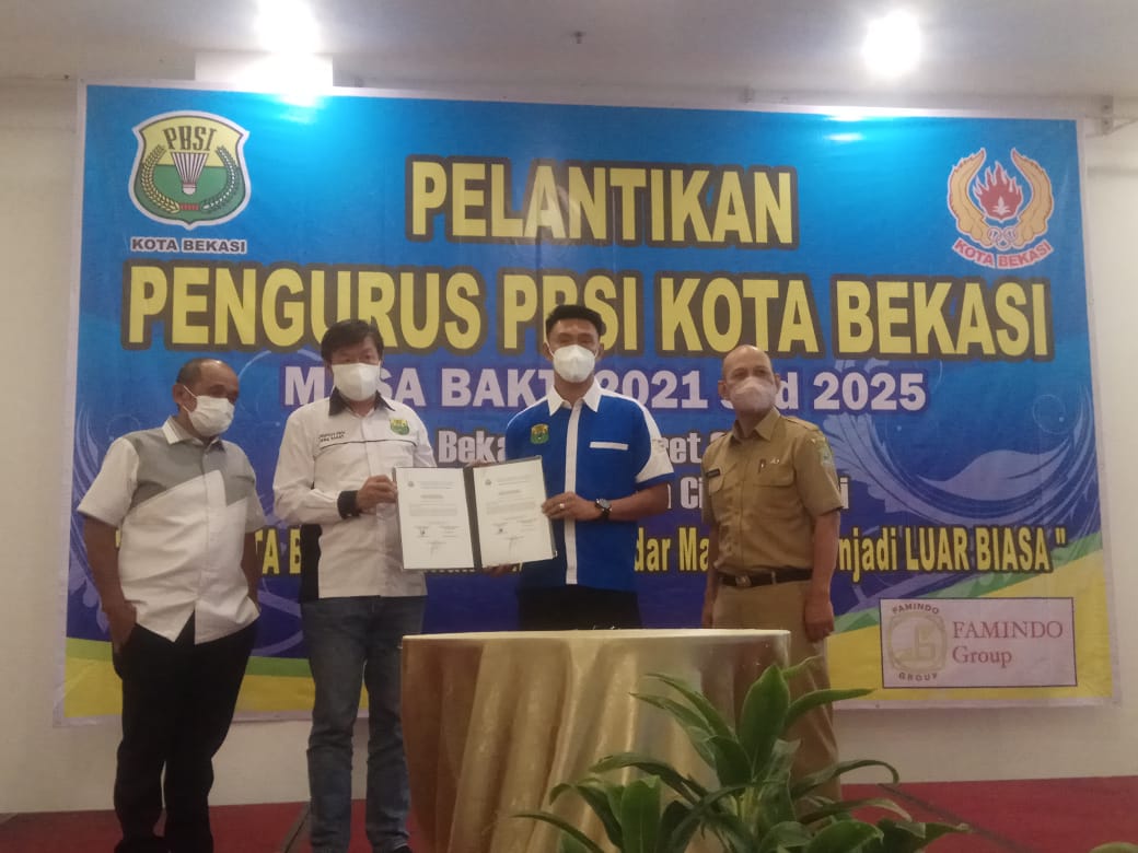 Ardiansyah Putra Dilantik Menjadi PBSI Kota Bekasi