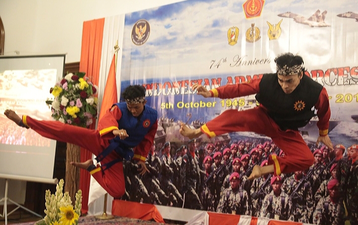 Atraksi Pencak Silat Meriahkan Resepsi Diplomatik TNI di Mesir