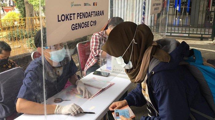 Calon Penumpang KAI Tengah Mendaftar Tes GeNose Covid 19.foto PT KAI