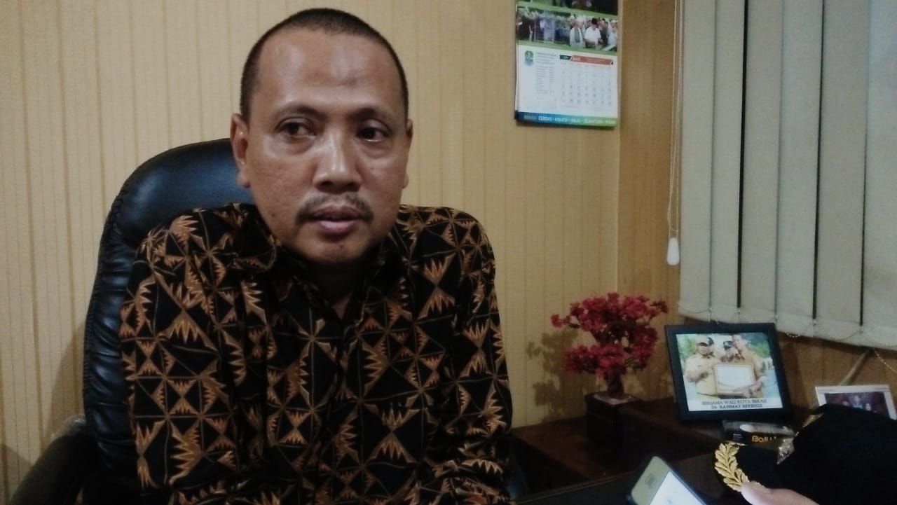 Camat Jatisampurna Wahyudin