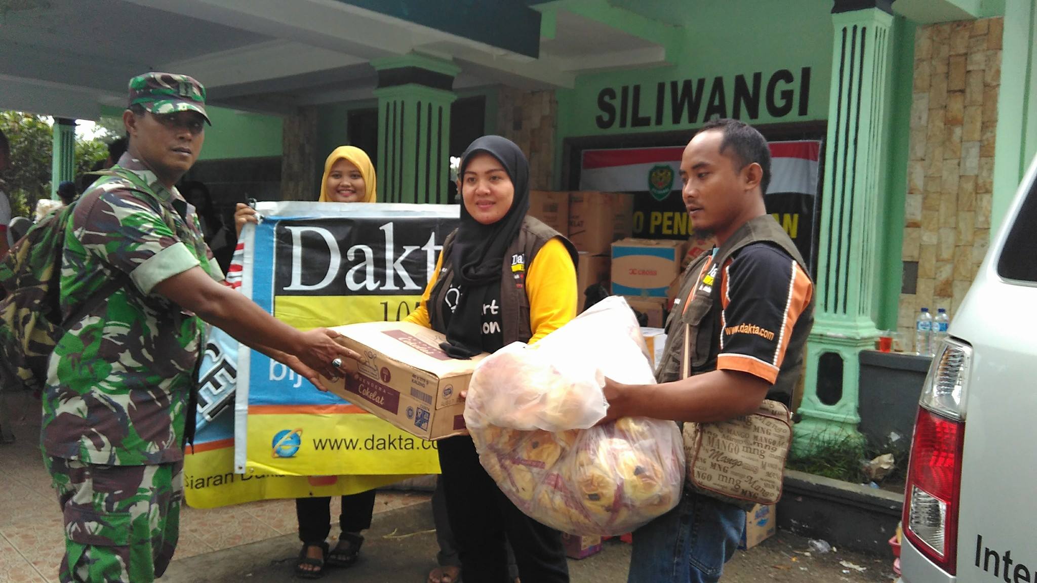 Dakta Peduli Salurkan Bantuan untuk Korban Banjir Garut
