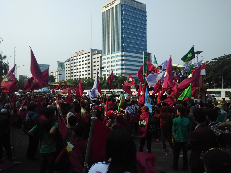 Demo Mahasiswa Tuntut Penarikan Mandat Jokowi