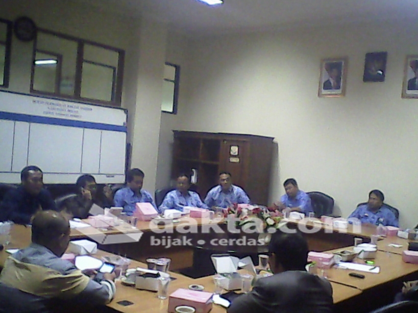 Dishub Kabupaten Bekasi Rapat dengan Komisi III DPRD (Foto: Ardi, Dakta.com)