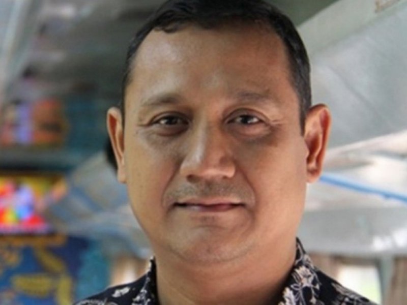 Edy Mulyadi, Direktur Program Centre for Economic and Democracy Studies (CEDeS)