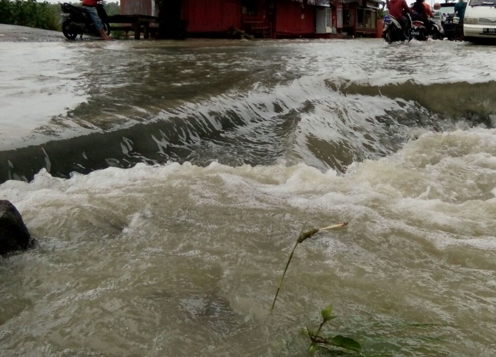 Ilustrasi banjir di musim penghujan