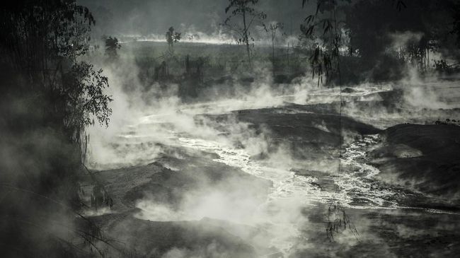 Ilustrasi erupsi Gunung Semeru