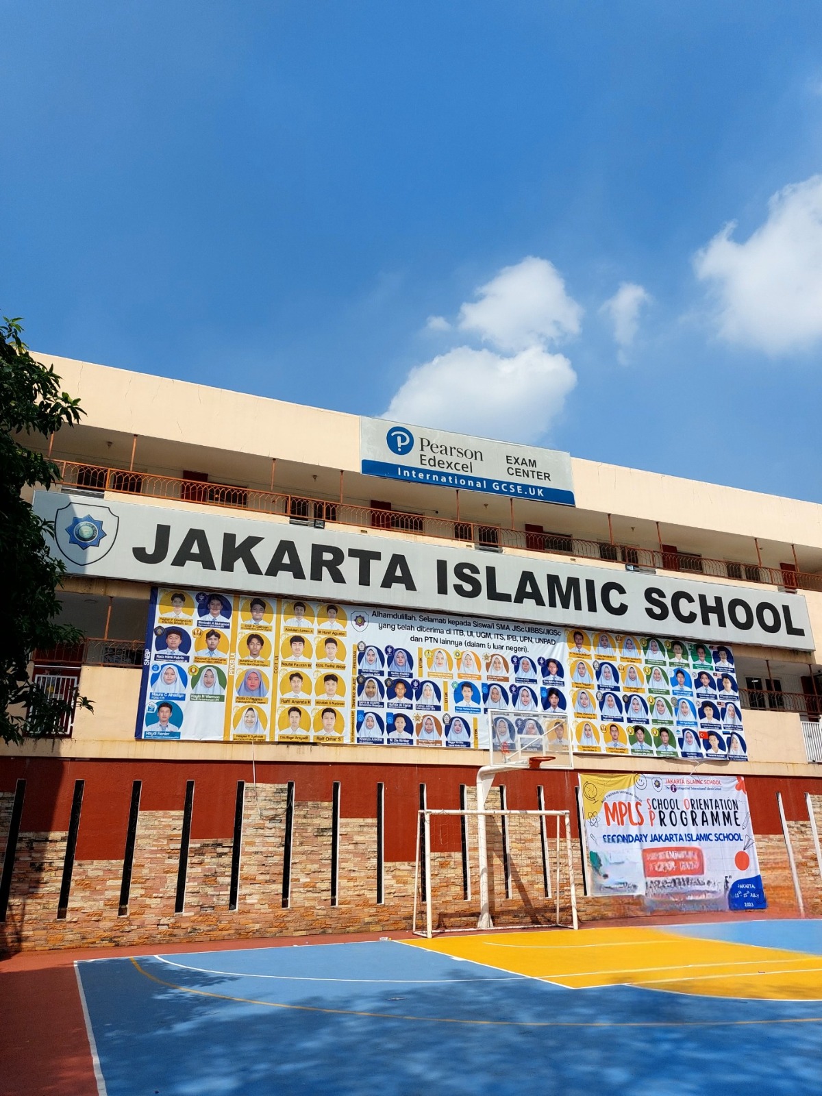 JAKARTA ISLAMIC SCHOOL