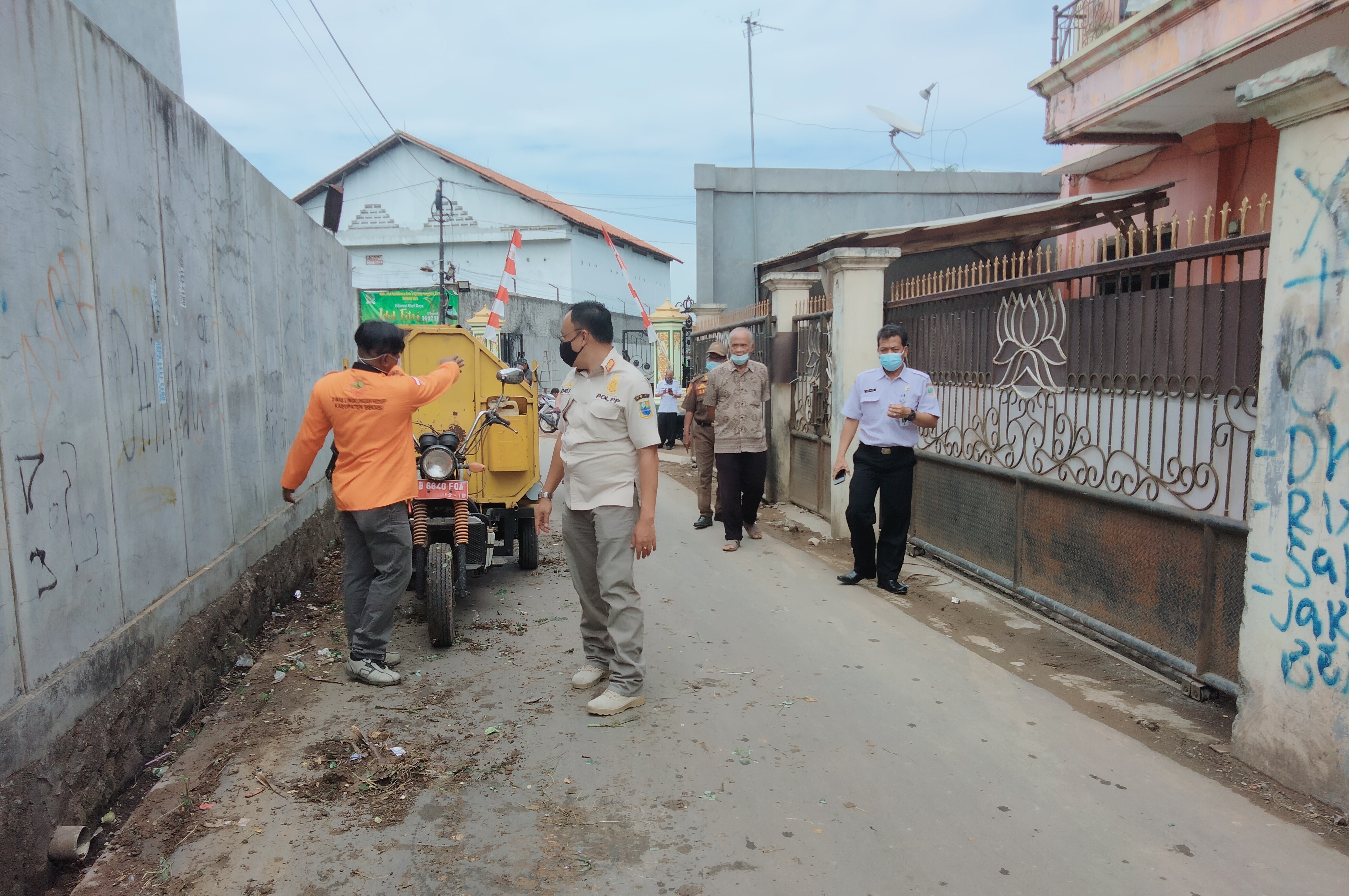 Kegiatan World Cleanup Day Kecamatan Kedungwaringin