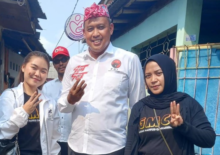 Ketua DPC PDIP Kota Bekasi Tri Adhianto saat menghadiri canvasing day Relawan