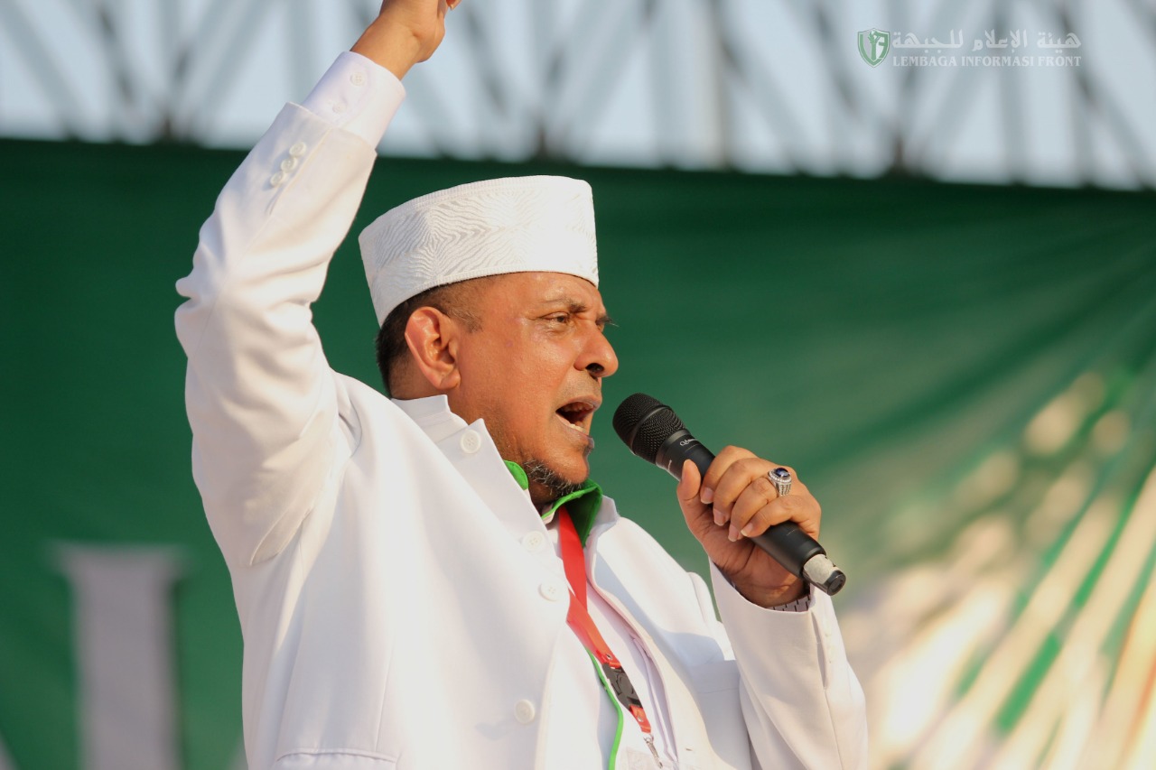 Ketua Gerakan Nasional Pengawal Fatwa Ulama Ustadz Yusuf Martak