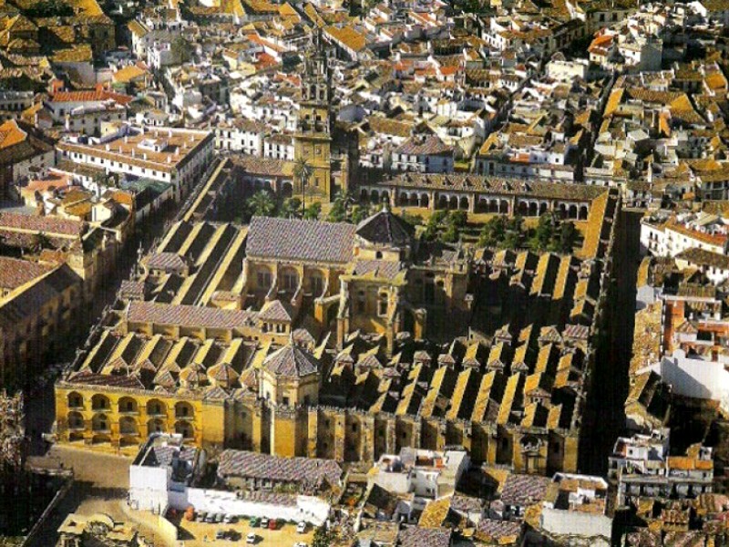 Masjid Agung Cordoba yang menjadi Kathedral