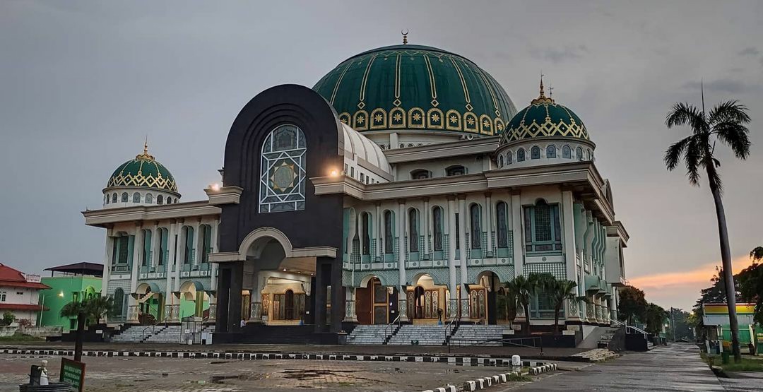 Masjid Jami Attaqwa Pondok Pesantren Attaqwa Putra Babelan Bekasi