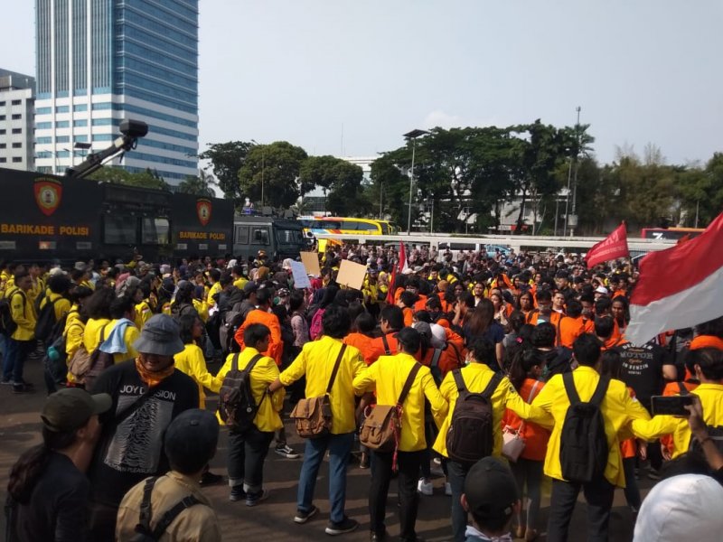 BEM berbagai perguruan tinggi Indonesia menyuarakan penolakan terhadap RKUHP, Senin (23/9)