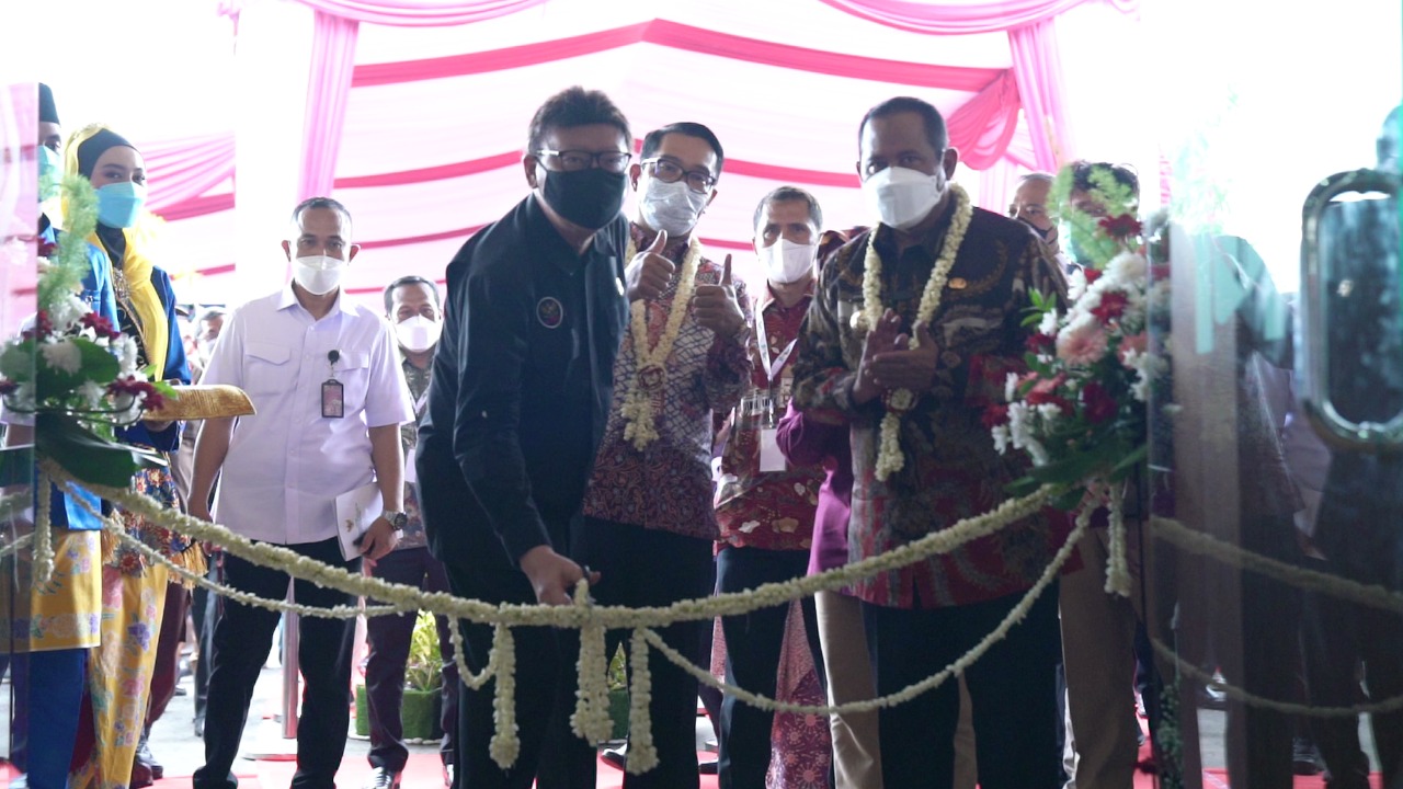 Menteri PANRB Tjahjo Kumolo resmikan MPP di Cikarang Bekasi.foto Kemen PANRB