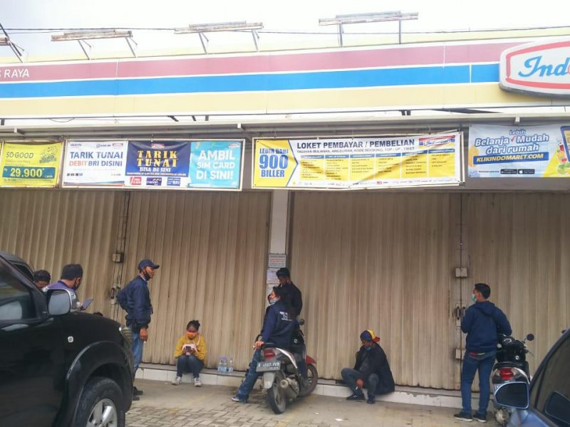 Minimarket di Tegal Danas, Cikarang Pusat, Kabupaten Bekasi dirampok [Foto : Bam Sinulingga/Liputan6