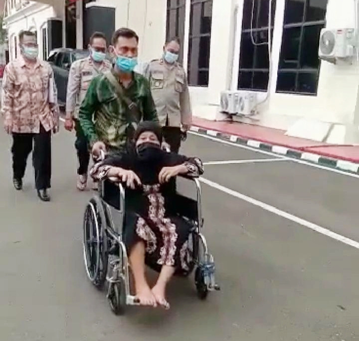 Nenek Lansia bernama Rodiah yang dilaporkan anaknya