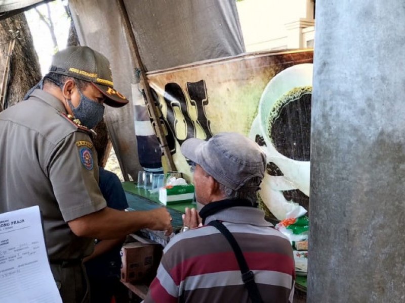 Operasi Yustisi di wilayah Medan Satria (12/7/2021) [Foto : Poskota]