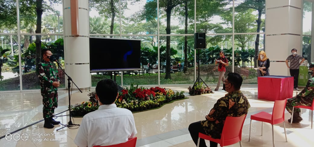 Pangdam Jaya Mayjen Dudung A.R Tinjau Prokes di Summarecon Mal Bekasi