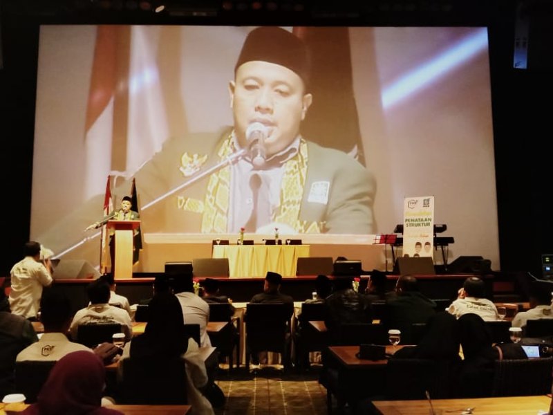 Pimpinan Ponpes Annur Bekasi Utara, Ustadz Ahmad Ushtuchri