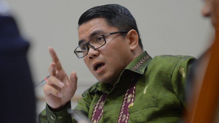 Politisi PDIP Arteria Dahlan