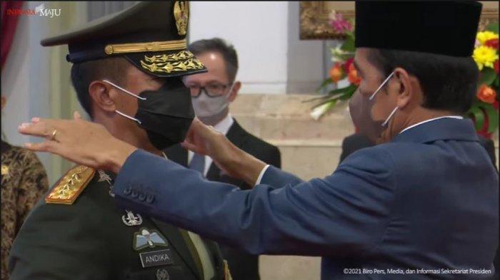 Presiden Joko Widodo resmi melantik Jenderal Andika Perkasa sebagai Panglima TNI