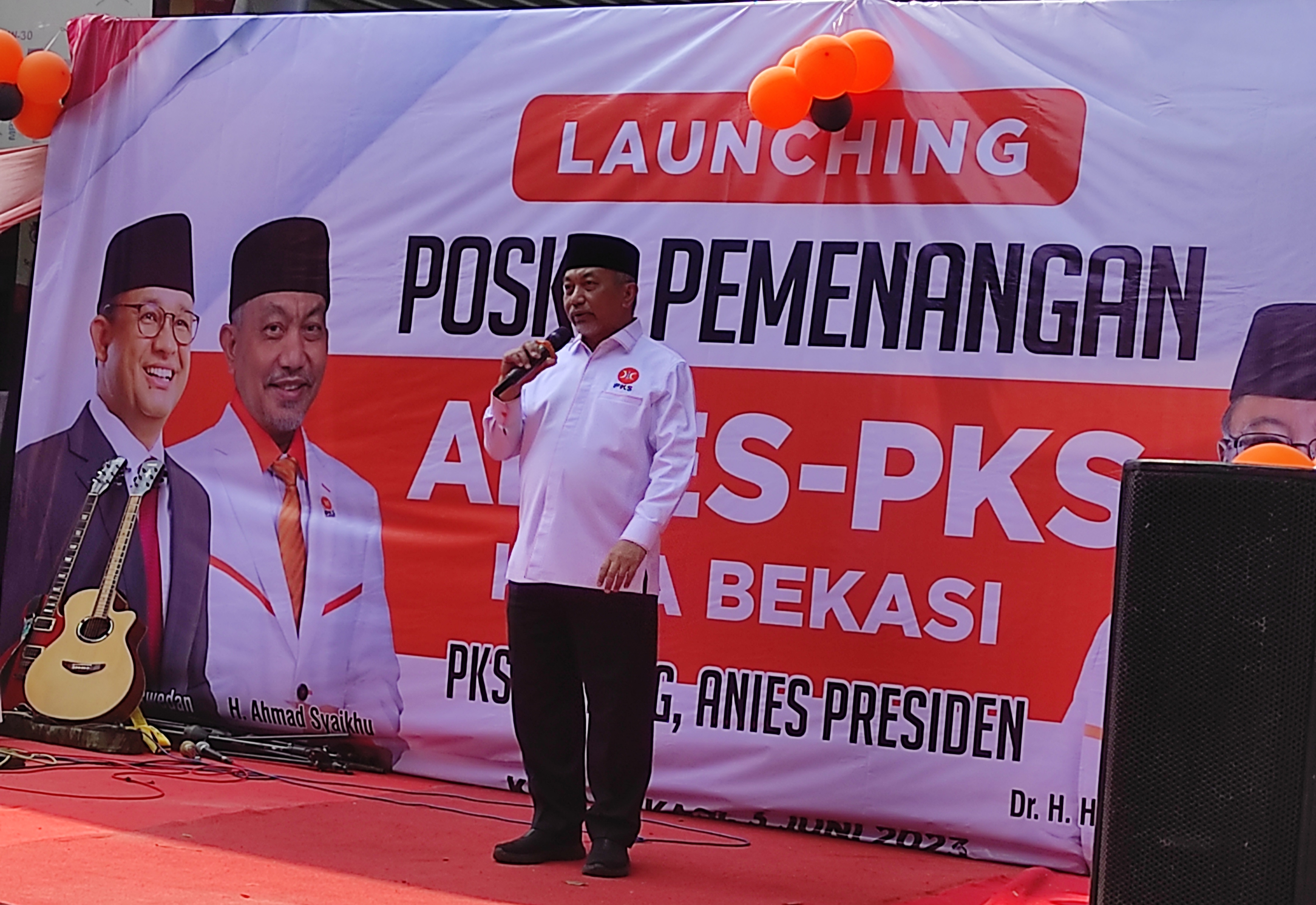 Presiden PKS Ahmad Syaikhu sambutan peresmian posko kemenangan Anies di Kota Bekasi