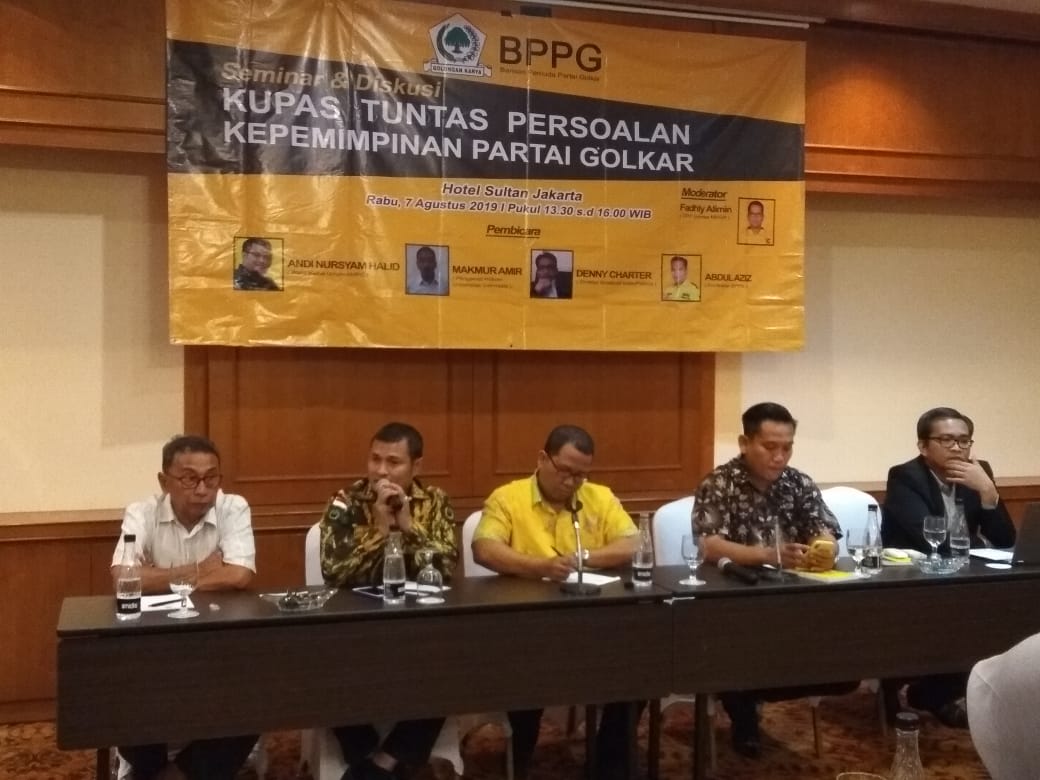 Rapat Barisan Pemuda Partai Golkar di Hotel Sultan