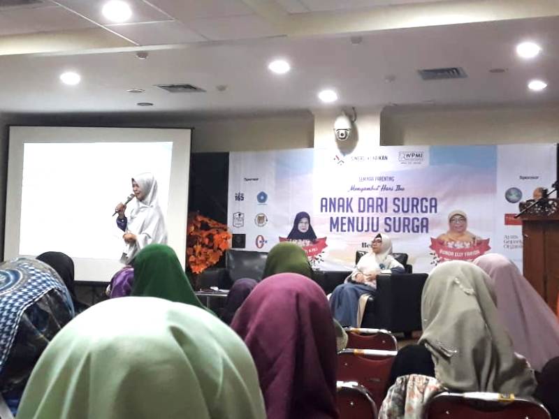 Sambut Hari Ibu Dengan Seminar Parenting Untuk Para Ibu