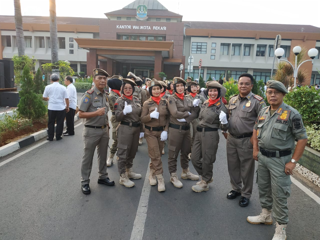 Satpol PP Pengendalian Putri Kota Bekasi