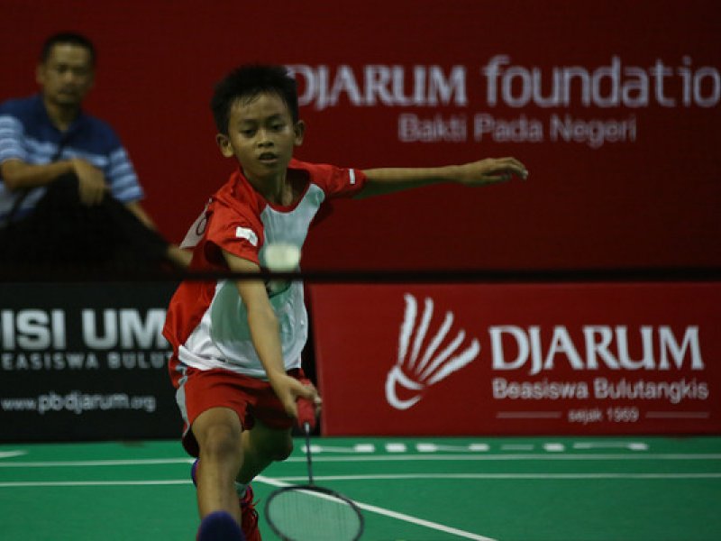 Seorang anak mengikuti Audisi Umum Bulutangkis PB Djarum. (Foto: PB Djarum)