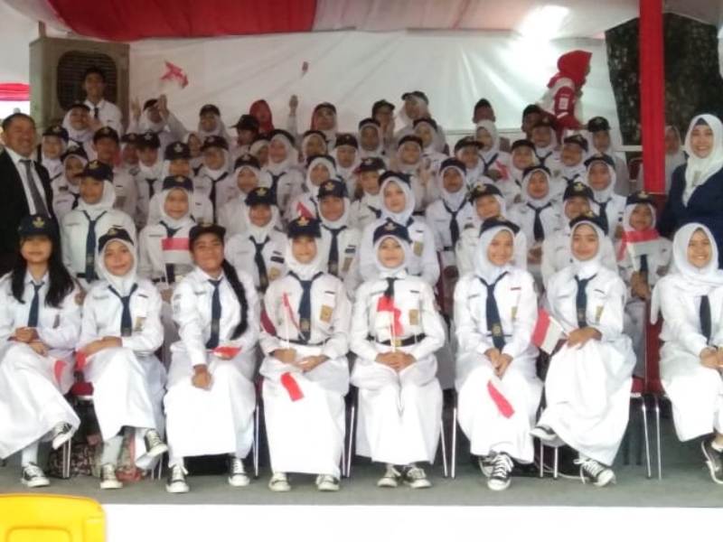 Siswi SMPN 2 Bekasi Siap Pukau Anggota Legislatif Baru Kota Bekasi