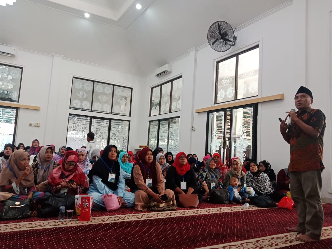 Sosialisasi Halal untuk pelaku usaha mikro dan kecil