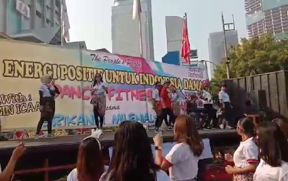 Srikandi Milenial dan Masyarakat Penegak Demokrasi kembali menggelar aksi di area Car Free Day