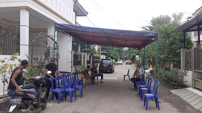 Suasana rumah Didik Gunardi 35 Co Pilot Sriwijaya Air di Bekasi