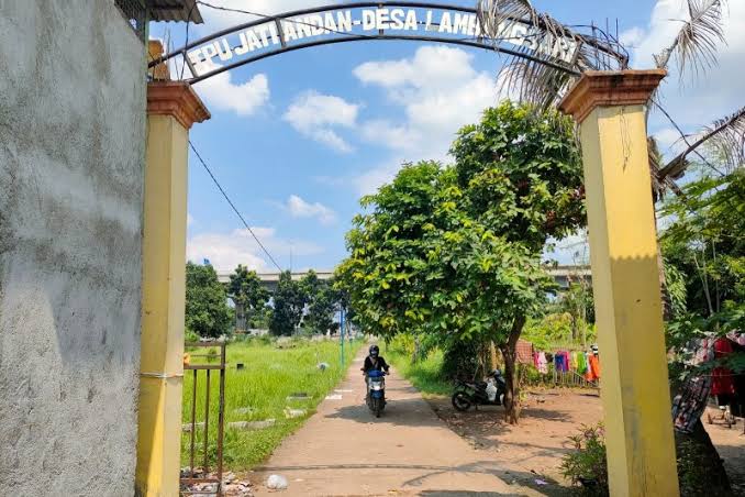 TPU Jatiandan Desa Lambangsari Tamsel