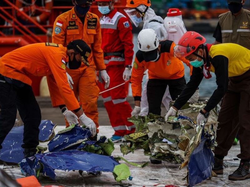 Tim SAR Kerahkan Kekuatan Besar dalam Operasi Pencarian Sriwijaya Air SJ 182