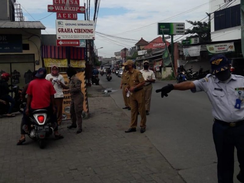 Titik pemeriksaan PSBB di perbatasan Kota Bekasi